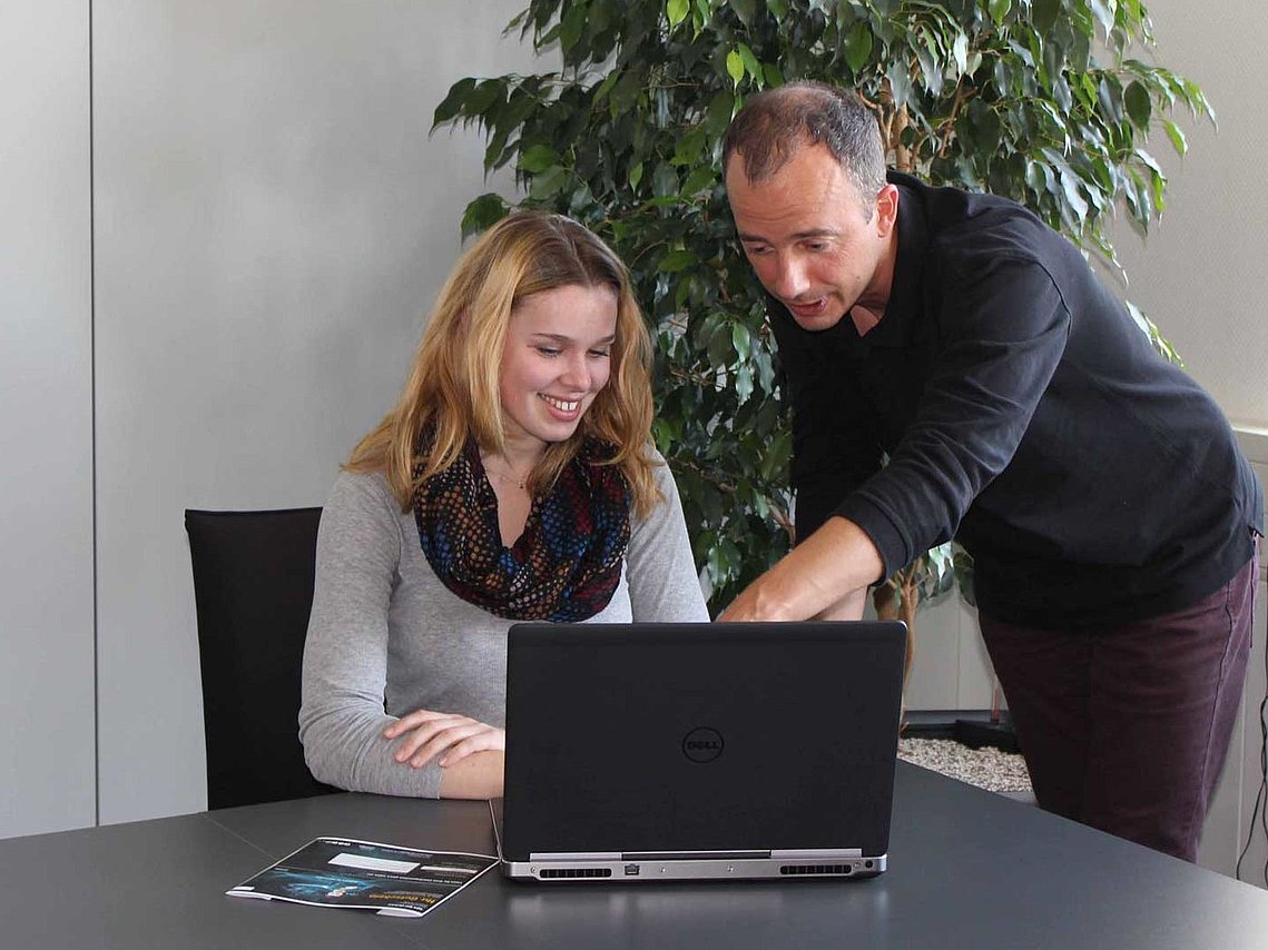 Studierede im Arbeitsalltag