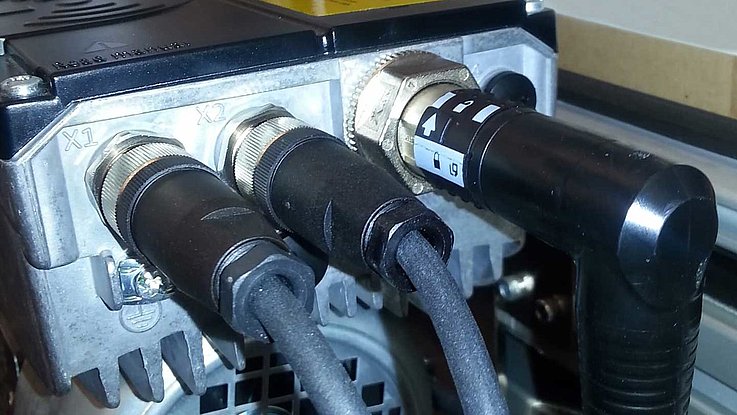 M15 Power - Rundsteckerverbinder zum Anschluss von Förderbändern